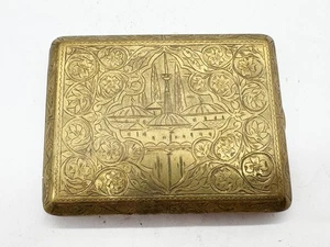 ANTIQUE WW1 ENGRAVED BRASS CIGARETTE CASE ORNATE MIDDLE EASTERN TRENCH ART - Foto 1 di 8