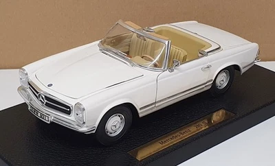 Anson 1/18 Scale Diecast 30389 - Mercedes Benz 280 SL - White - Image 1 of 4