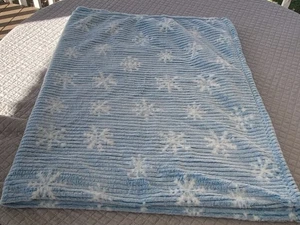 Mainstays Struktur Samt Plüsch Überwurf Weiß/Blau Schneeflocke Neu 50" x 60" - Bild 1 von 5