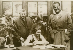 Vintage Photography PRESS Ederle Ederle - Picture 1 of 8