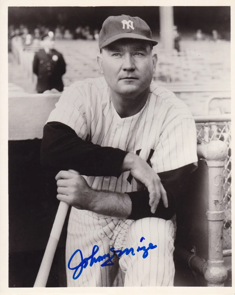 JOHNNY MIZE SIGNED NEW YORK YANKEES VINTAGE 8X10 PHOTO AUTOGRAPH COA - Image 1 of 1