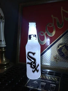 MLB Chicago White Sox Baseball 12 oz Beer Bottle Light LED Neon Bar Pub Mens - Picture 1 of 3