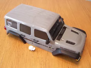 Axial SCX10 III Jeep JLU Wrangler Gray Body w/ Interior Roll Cage & LED Lights - Picture 1 of 10