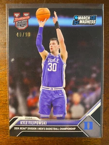 Baloncesto Bowman U Now March Madness 2024 #14 Kyle Filipowski Duke negro/99 - Imagen 1 de 2