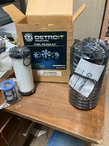 Nuevo kit de filtro de combustible Detroit Diesel 0000905151 - Imagen 1 de 1
