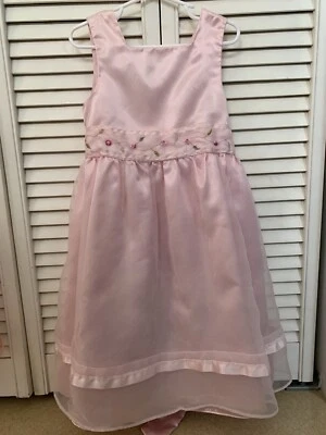 Laura Ashley Girls sleeveless dress SZ 5, pale Pink - Image 1 of 4