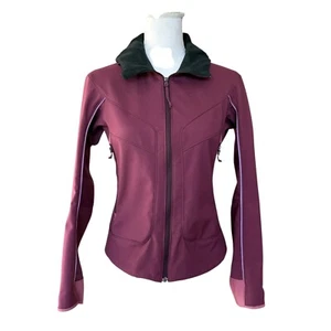 Chaqueta softshell Arcteryx para mujer cremallera completa con capucha ligera granate talla pequeña - Imagen 1 de 9