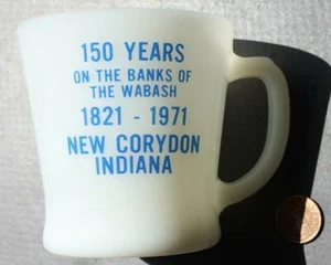 Nueva Taza Corydon Indiana Sesquicentennial Fireking Milkglass Banks of Wabash +++ - Imagen 1 de 1