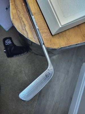 Wilson Staff Model 8802 Blade Putter 34inch RH W- Headcover Brand New In Plastic - Image 1 of 4