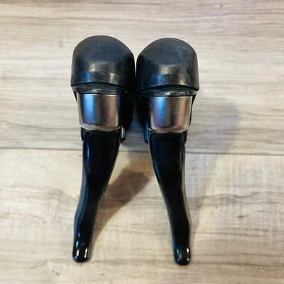 Shimano 105 ST-5700 2 x 10 Double Shifters Brake Levers - Image 1 of 4