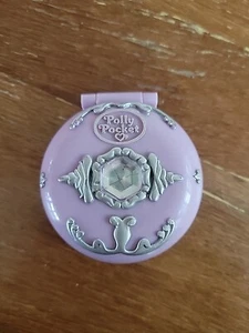 Vintage Polly Pocket Bluebird 1992 Jeweled Ice Kingdom Jewel- See Description - Picture 1 of 3