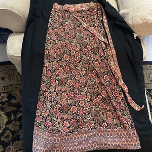 WOMENS EAST WRAP SKIRT SIZE 100% VISCOSE FIBERS SIZE XL - Picture 1 of 5