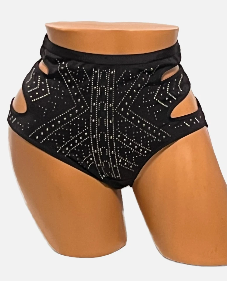 Bragas cortas de tiro alto negras medianas adornadas recortadas caderas Foto 1 de 4