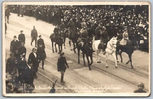 RPPC c1918 Brussels WW1 Return of The Army King Albert & The Royal Family Parade - Picture 1 of 2