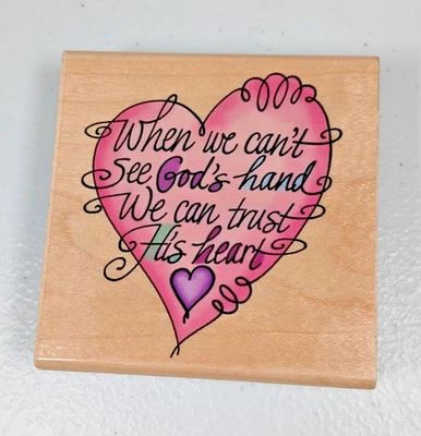 Stampendous TRUST HIS HEART 短语 心形橡皮图章 Q084 木装 — 第 1/4 张图片