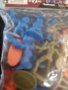 Fallout 76 Nanoforce 24 Plastic Figure Set Army Men Set 2 New Sealed Bethesda - Picture 1 of 12