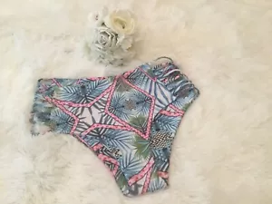 Cupshe Women’s High-Rise, Open Strap Side - Tropical Pattern Swim Bottom M - NEW - Picture 1 of 4