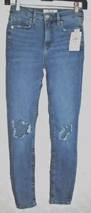We The Free Women's 24 Destroyed Skinny Jeans Mid Rise Stretch Light Wash NWT - Picture 1 of 6