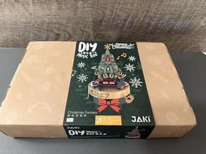 JAKI Merry Christmas Tree 360 Pc Building Block Kit DIY Music Box for Kids 8+ - Picture 1 of 3