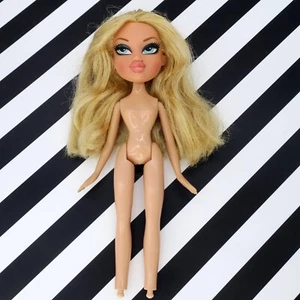 MGA Bratz Treasures Collection Blonde Cloe Pirate Doll Y2K Loose Nude - Picture 1 of 4