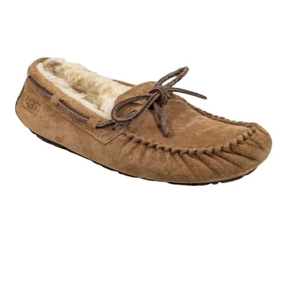 UGG Dakota Slipper/Mocassins GUC $110 Size 7  S3165 - Image 1 of 4