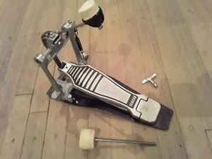Yamaha Dual Chain Drive Pedal mit extra Beater & Drum Key - sauber & sehr leichtgängig - Bild 1 von 11