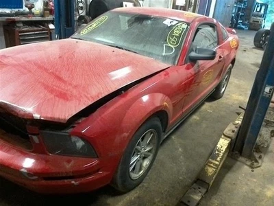 Steering Column Floor Shift Fits 05-09 MUSTANG 10210529 - Image 1 of 4
