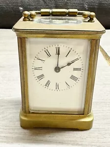 ANTIQUE BRASS CARRIAGE CLOCK MECHANICAL WIND UP ROMAN NUMERAL DIAL VINTAGE - Picture 1 of 10