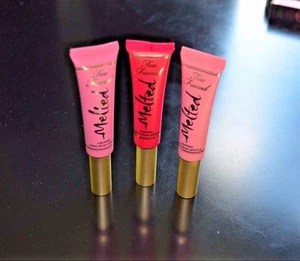 Lápiz labial licuado fundido de larga duración Too Faced: caramelo o glaseado  - Imagen 1 de 9