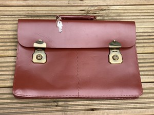 Bolso maletín ordenador portátil negro Helikon tactico tablet
