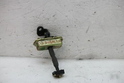 1998 99 00 01 02 2003 Mitsubishi Diamante R/передняя дверь петля стопор #E-136K - Изображение 1 из 4