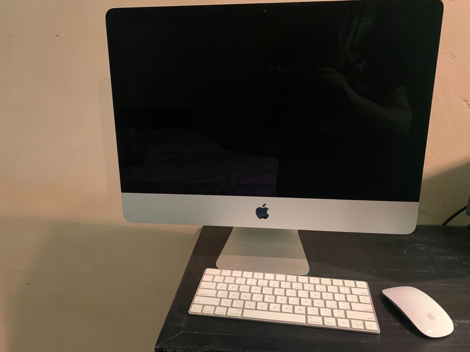 IMAC 21,5 дюйма 2017 г. 2,3 ГГц, 16 гигабайт памяти. Супер хорошо для производства - Изображение 1 из 4