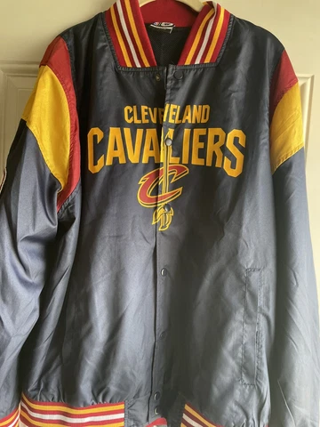 NBA Cleveland Cavaliers Basketball Jacket Size XL NBA Eastern Conference Snaps Cover