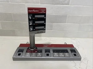 SCX 1/32 SCALE DIGITAL COMPUTER PIT BOX TRACK BASE - USED - Bild 1 von 5