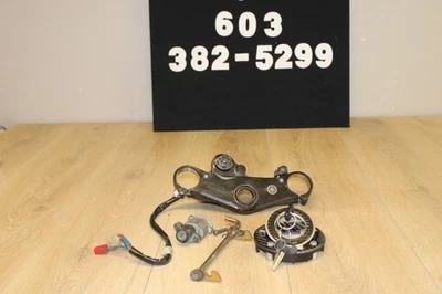 2005 03-05 06-09 R6S Yamaha YZF R6 IGNITION LOCK KEY SET GAS CAP AND SEAT LOCK - Image 1 of 4