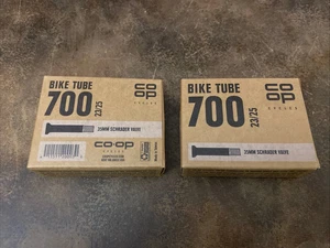 2 Stück - Co Op Cycles - Fahrradschläuche - 700 23/25 - mit 35mm Scrhrader Ventil - Bild 1 von 4