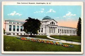 Postcard: New National Museum, Washington, D. C., B. S. Reynolds Co., Unposted - Picture 1 of 2