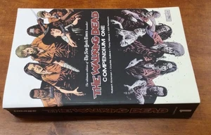 The Walking Dead:  Compendium One - Paperback By Robert Kirkman - New - Picture 1 of 3