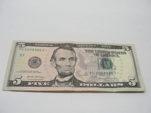 2017A FIVE DOLLAR STAR FEDERAL RESERVE NOTE WITH LOW SERIAL NUMBER Z2650 - Picture 1 of 3