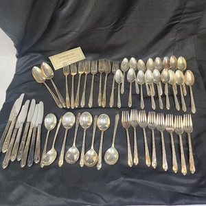 51-teiliges Silberteller Wm Rogers & Sohn EXQUISITES BESTECKSET - Bild 1 von 11