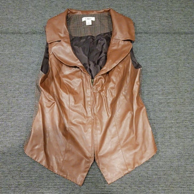  CATO Sportswear Pleather жилет женщин коричневый твердого клетку назад размер 8 - Изображение 1 из 4