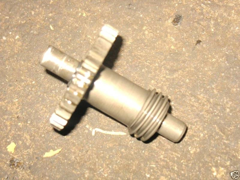 76 HONDA XL250 XL 250 TACÓMETRO TACÓMETRO TRANSMISIÓN ENGRANAJE PIÑÓN Foto 1 de 1