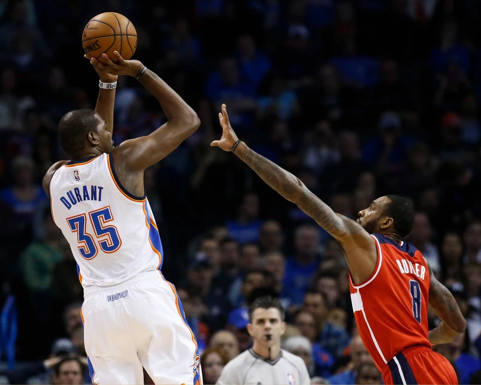 Foto de baloncesto de la NBA Kevin Durant haciendo un tiro Oklahoma City Thunder 8x10 Foto 1 de 1