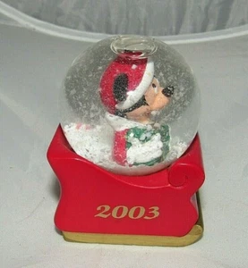 Disney JCPENNEY 2003 MICKEY MOUSE SANTA TRINEO GLOBO DE NIEVE - Imagen 1 de 5