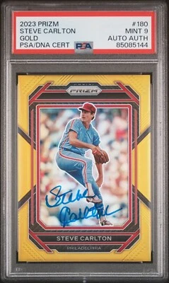 Tarjeta firmada por Steve Carlton Auto 2023 Panini Prizm DORADA Phillies #02/10 - PSA 9 Foto 1 de 3