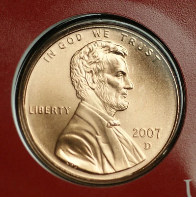 2007 D Lincoln Penny ~ Satin Mint Strike ~ In Mint Wrapper from Mint Set - Image 1 of 2