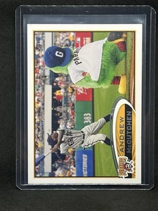 2012 Topps Image Variation Andrew McCutchen (With Mascot) #497 A1 - Picture 1 of 2