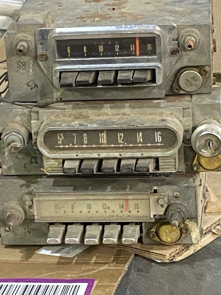 OEM  1960’s FORD AM Push Button Radios Original FOMOCO - Image 1 of 1