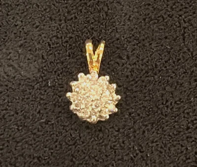 Vintage 585/ 14K White and Yellow Gold Diamond Cluster PENDANT ~ approx. 3/8" - Image 1 of 4