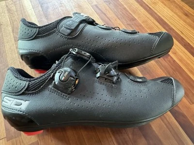 SIDI Genius 10 男式公路骑行鞋,黑色,欧盟 40,美国 7.5 — 第 1/4 张图片